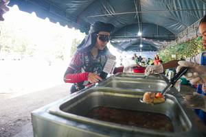 BIB: 
                            <button type="button" onclick="openModal(28159555)" class="btn btn-primary btn-sm float-right btn-popup" data-toggle="modal" data-target=".modal-high-quality">
                        <i class="fas fa-shopping-cart"></i> Add to Cart
                    </button>
                                            <button type="button" onclick="isThisMe(28159555, true)" class="btn btn-success btn-sm float-right btn-popup btn-isme hidden" data-toggle="tooltip" data-placement="bottom" title="นี่คือรูปของคุณใช่ไหม คลิกที่นี่เพื่อเอาเข้าอัลบั้ม">
                        <i class="fas fa-plus"></i> Add to album
                    </button>
                    <button type="button" onclick="isThisMe(28159555, false)" class="btn btn-warning btn-sm float-right btn-popup btn-isnotme hidden">
                        <i class="fas fa-ban"></i> Remove from album
                    </button>